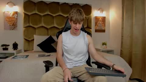 Romeo Ricci online show from February 17, 9:46 pm