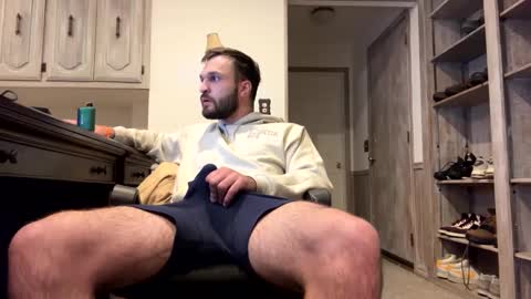 roofguy11 online show from January 9, 6:36 pm