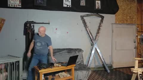 RoughnBootz online show from February 6, 3:59 am