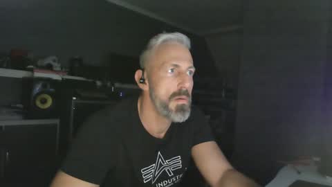 Chico que rico Caliente online show from January 28, 11:07 pm