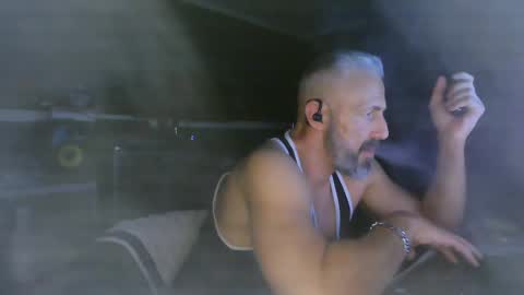 Chico que rico Caliente online show from February 22, 12:38 am