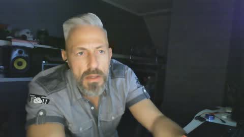 Chico que rico Caliente online show from January 8, 10:06 pm