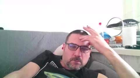 rul3ssuck online show from December 19, 8:11 am