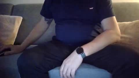 runner_1978 online show from November 19, 7:19 am