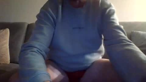 runner_1978 online show from November 23, 6:02 am