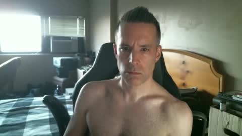 rustic_cuse_777 online show from October 3, 10:37 pm