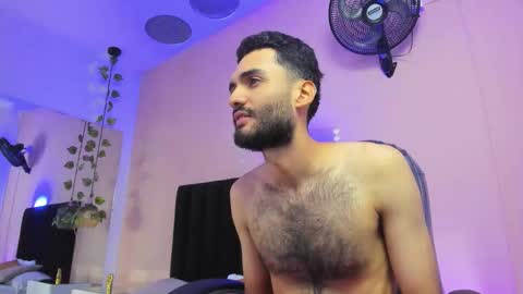 ryan_jackson_ online show from December 3, 4:40 am