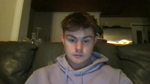 ryanhung_57 online show from March 12, 3:24 am