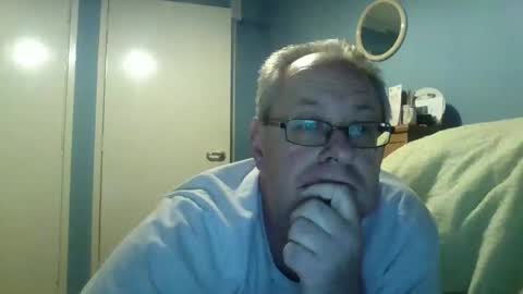 Snapshot of s536sny18 chatting on October 26, 4:09 pm s536sny18 online show from October 26, 4:09 pm