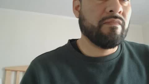 sal cumplaciente online show from January 31, 6:25 pm