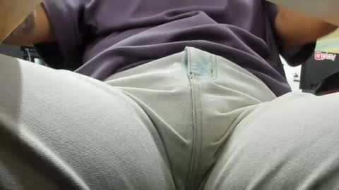 Snapshot of salvadorfaust_ chatting on March 1, 7:09 am Salvador online show from March 1, 7:09 am