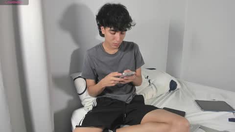 salvatore_montt online show from February 11, 1:20 am