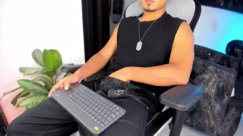 SAM online show from January 13, 1:04 pm