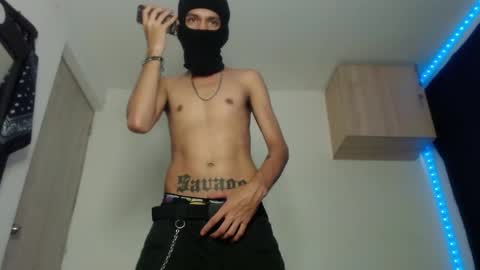   online show from March 8, 9:18 pm