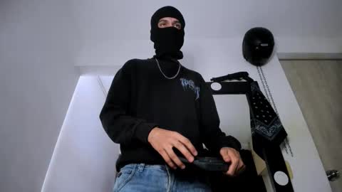   online show from October 5, 1:20 am