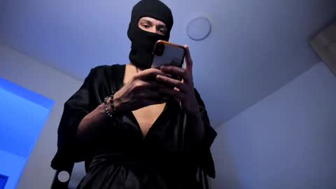   online show from October 12, 5:34 am