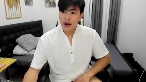 Sam online show from March 7, 4:27 pm