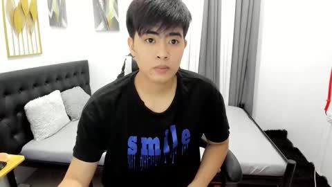 Sam online show from April 4, 1:19 pm