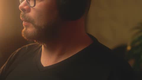 Sanders online show from February 25, 5:08 am