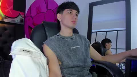 santi online show from February 20, 2:46 pm