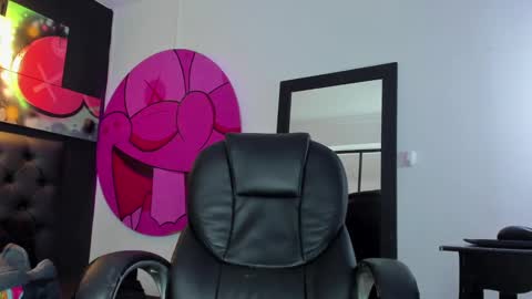 santi online show from February 14, 3:36 pm