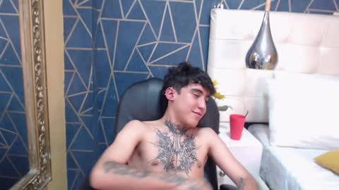 SantiAbader online show from November 2, 3:44 am