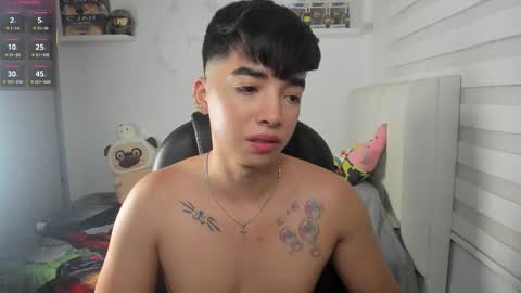 Mr. Santiago online show from February 10, 1:38 pm