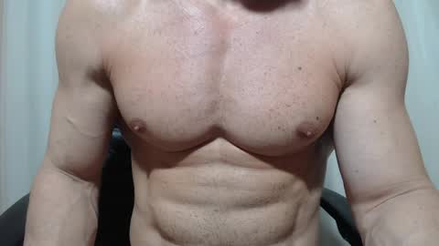 saradorj92 online show from April 12, 7:54 am