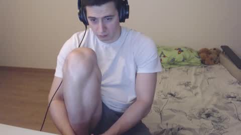 Snapshot of sasha_calvin chatting on October 22, 6:43 pm sasha_calvin online show from October 22, 6:43 pm