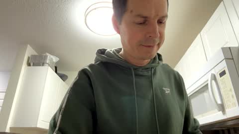 Snapshot of sassyassasin chatting on December 19, 1:07 am sassyassasin online show from December 19, 1:07 am