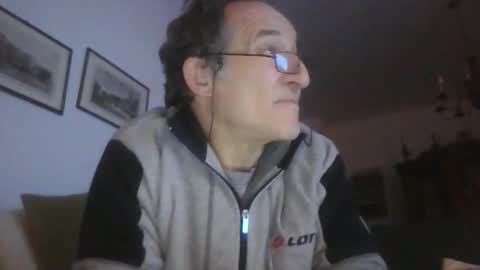 scotchwhieskie online show from February 15, 10:51 pm