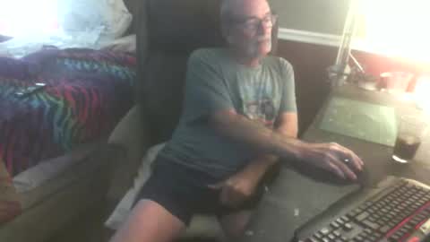 scotsman_62 online show from February 24, 6:58 am