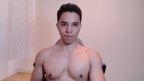 Snapshot of scott_brasher1 chatting on March 10, 12:51 am Twitter Scott brasher1 Instagram Camiloestuardo2 online show from March 10, 12:51 am