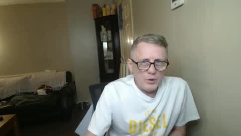 James online show from September 27, 6:28 pm