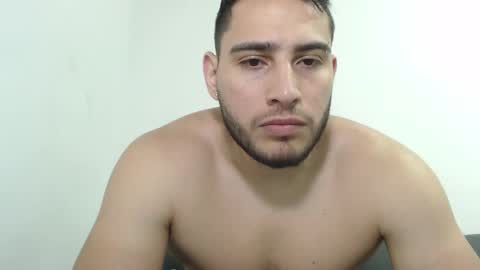 seank_noszka online show from November 8, 6:55 pm