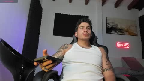 Lucian Sinclair online show from November 13, 3:22 am