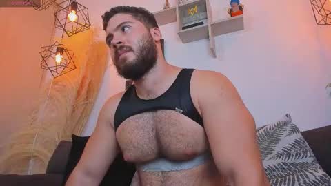 Instagram jeanpaulfit  online show from March 16, 10:25 pm