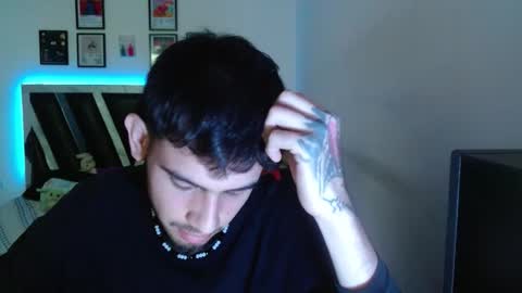 Sebas online show from February 3, 11:43 pm