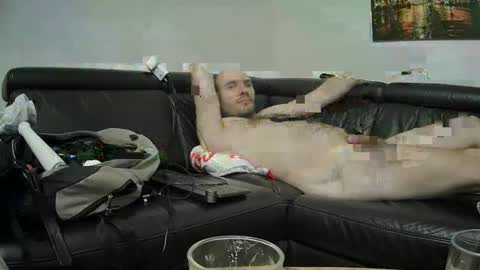 Snapshot of seeebi chatting on December 25, 6:41 am Sebastian online show from December 25, 6:41 am