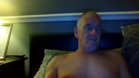 Snapshot of selfsucker28772 chatting on October 1, 10:46 pm selfsucker28772 online show from October 1, 10:46 pm