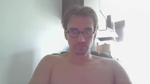 mier online show from April 13, 9:15 pm