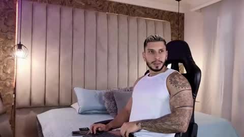 HEY IM SETH online show from January 24, 7:07 pm