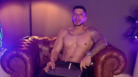 HEY IM SETH online show from September 18, 9:17 pm