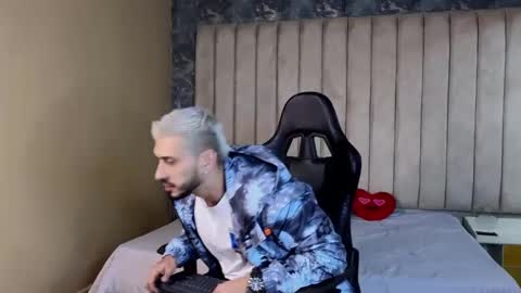 HEY IM SETH online show from February 27, 9:04 pm