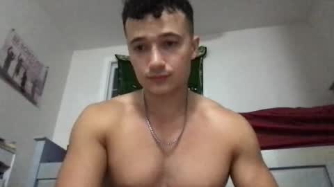 Snapshot of seveninchsteve_ chatting on September 28, 10:35 am seveninchsteve_ online show from September 28, 10:35 am