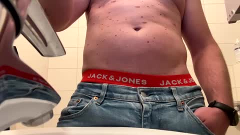 Snapshot of sexy30031986 chatting on February 18, 3:54 pm sexy30031986 online show from February 18, 3:54 pm