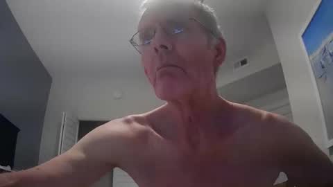 Mickie online show from May 5, 3:08 am