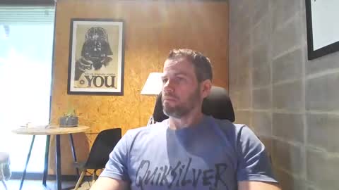 shad0w_hunter online show from February 12, 2:21 pm