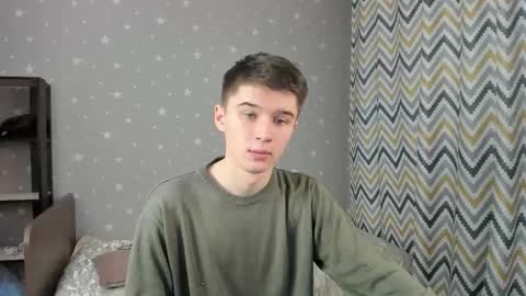 Max online show from November 22, 3:55 pm