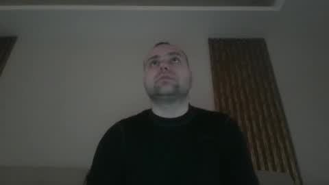 Snapshot of shmele_04 chatting on January 13, 10:25 am shmele_04 online show from January 13, 10:25 am